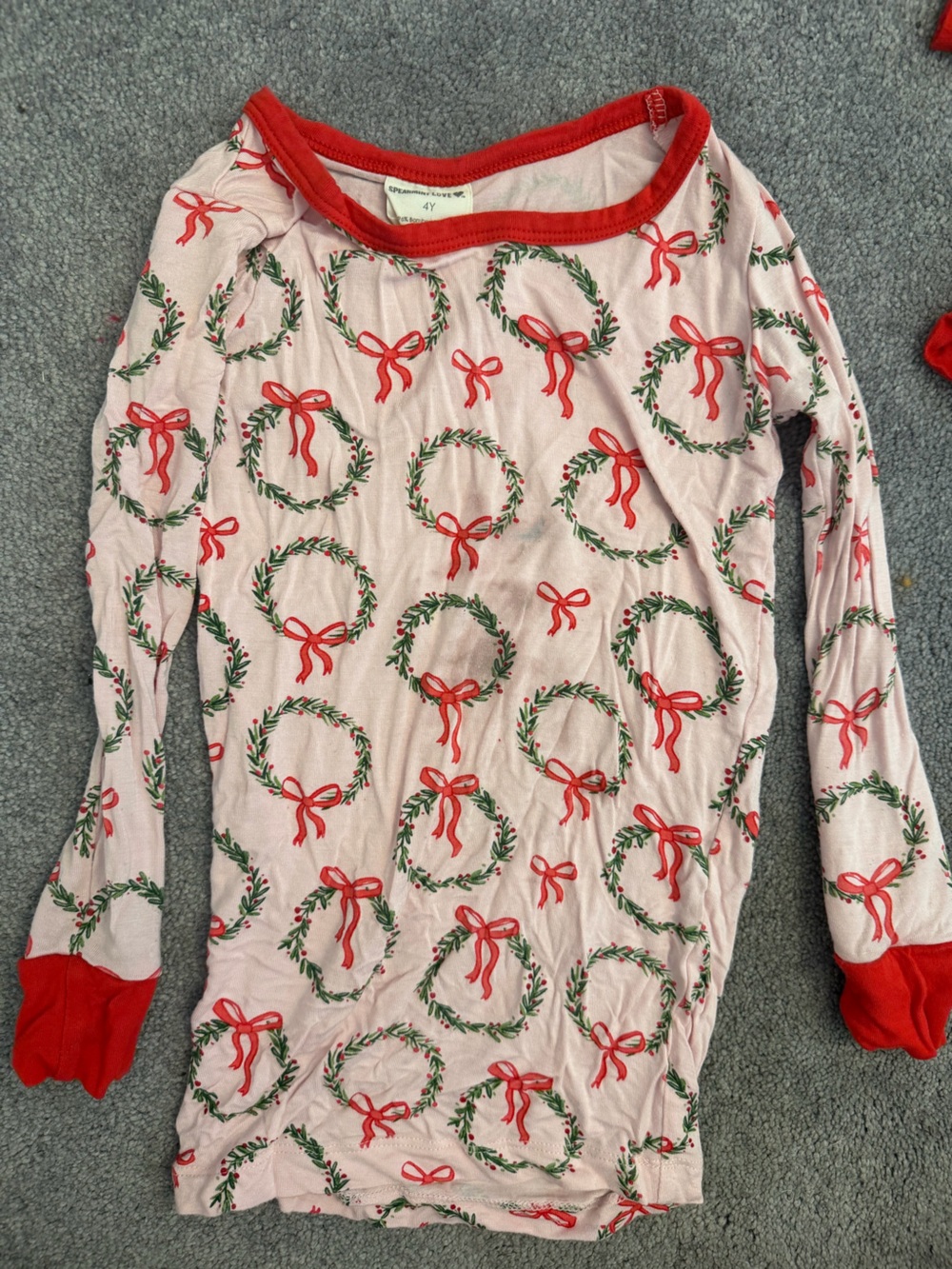 Kids Holiday Wreath Long Sleeve Pajama Top - Red Trim